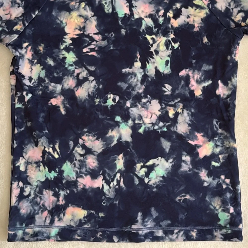 Athleta Girl | Mock Neck Short Sleeve Swim Rashguard Top Aura Tie Dye (M 8-10) - Picture 5 of 14
